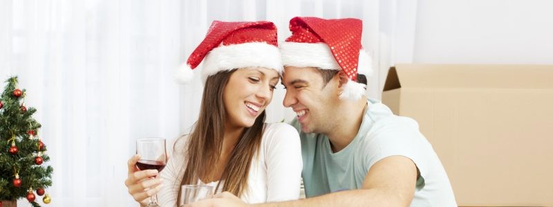 A couple is moving their house during Christmas holidays